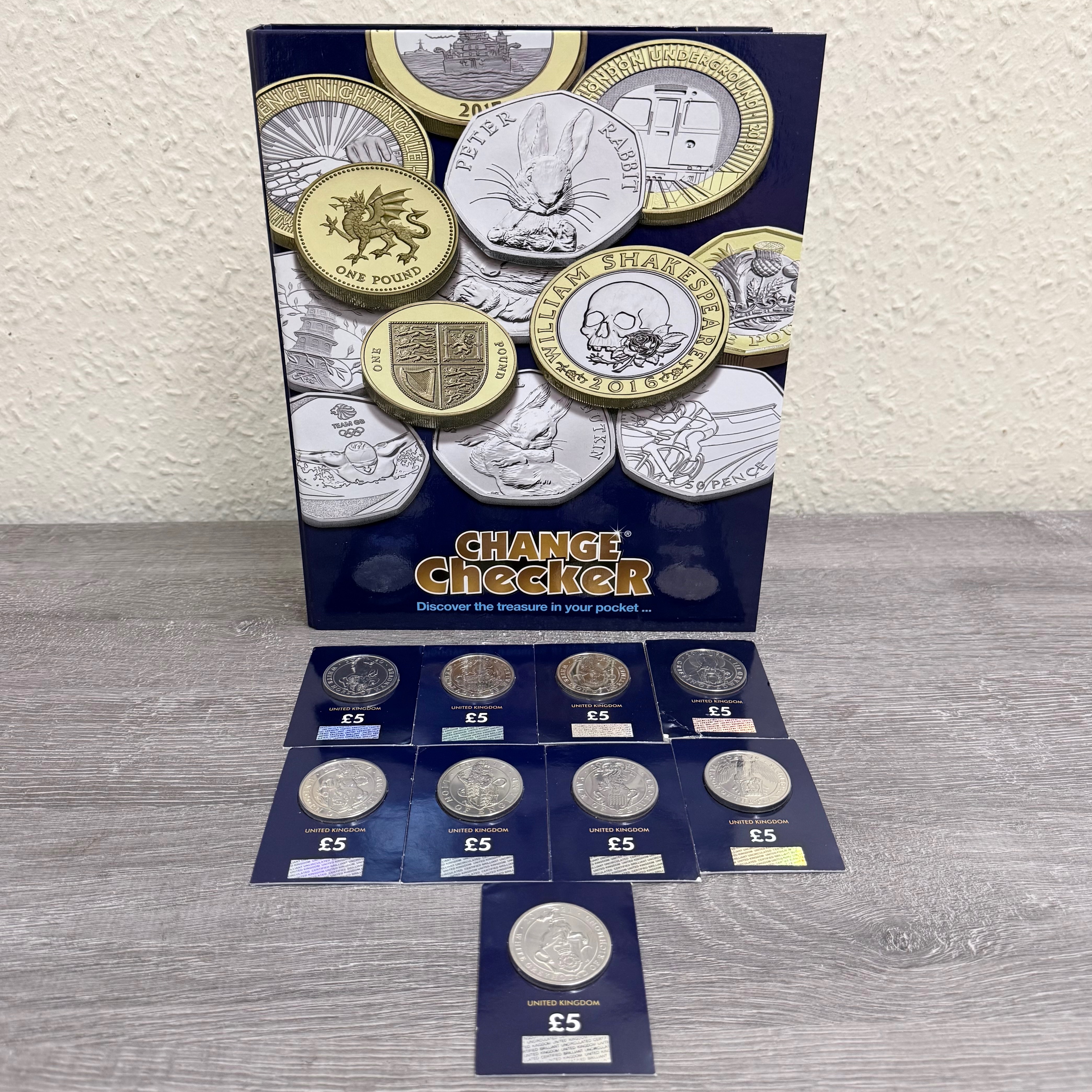 Pre-owned CHANGE CHECKER THE QUEENS BEASTS CERTIFIED BU £5 COINS ...